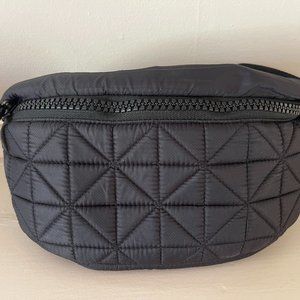 Vee Collective Fanny Pack